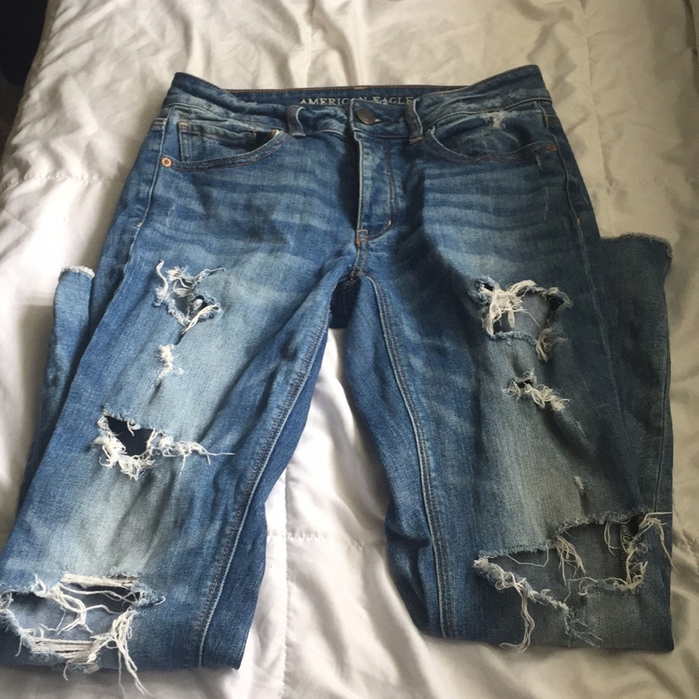 American Eagle Outfitters Distressed Ripped Jeans